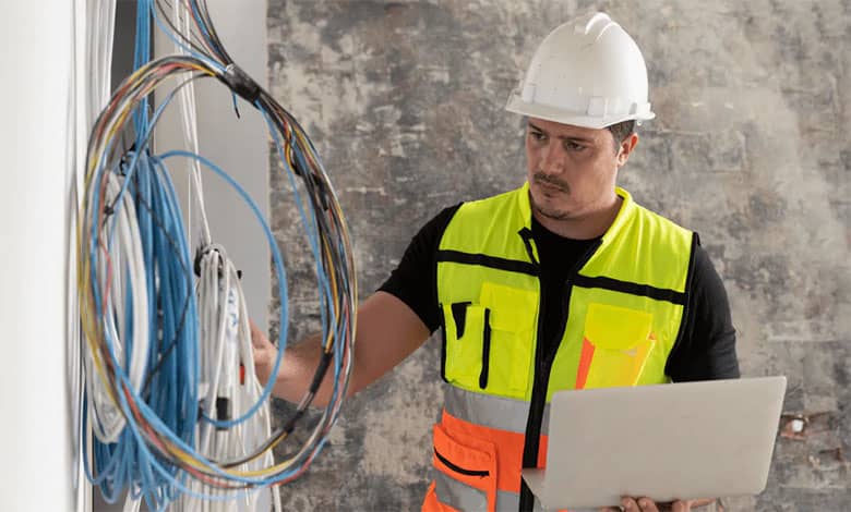 تجهیزات ایمنی فردی (PPE) در برقکاری ساختمان